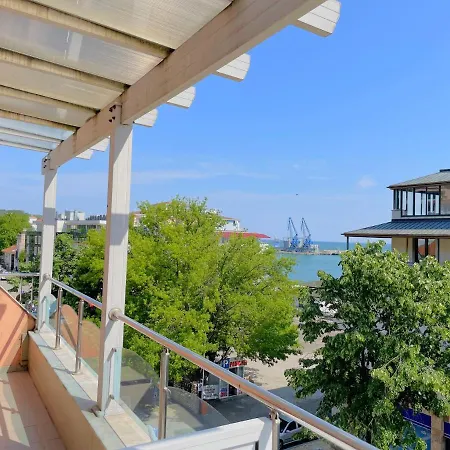 Family Morska Zvezda Hotel 2*